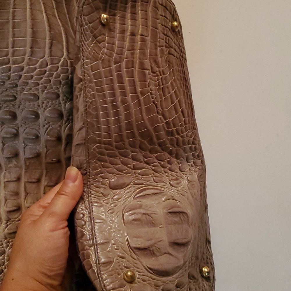 Brahmin Taupe/ Beige Croc bag (sz M) - Picture 5 of 13